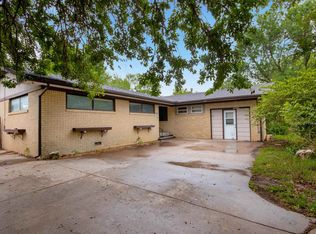 2517 W 25th St N, Wichita, KS 67204