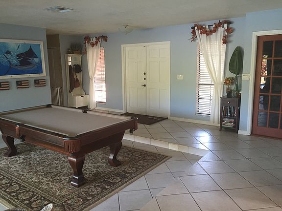 4th image of 9893 NW 17th St