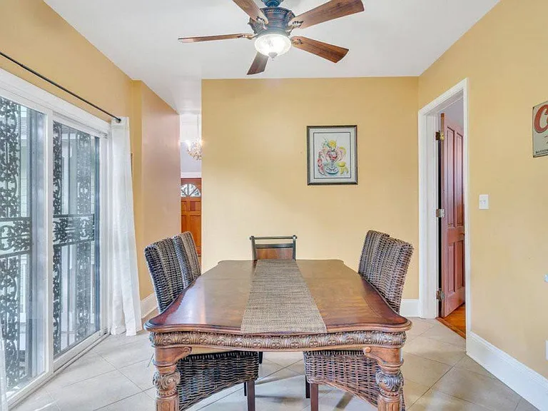 3314 Carondelet St #A — Photo 5