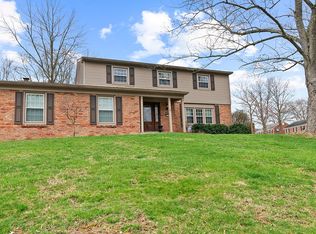 5143 Elmcrest Ln, Cincinnati, OH 45242