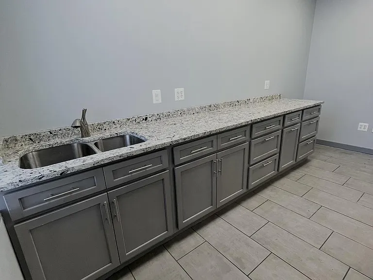 4813 Eastern Ave — Photo 9