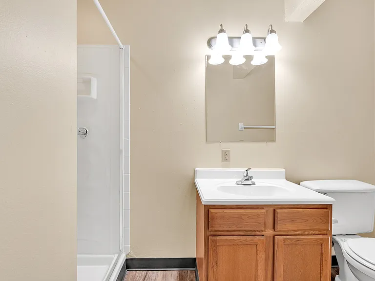 2 Bedroom