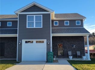 28 Residence Dr, Winfield, WV 25213