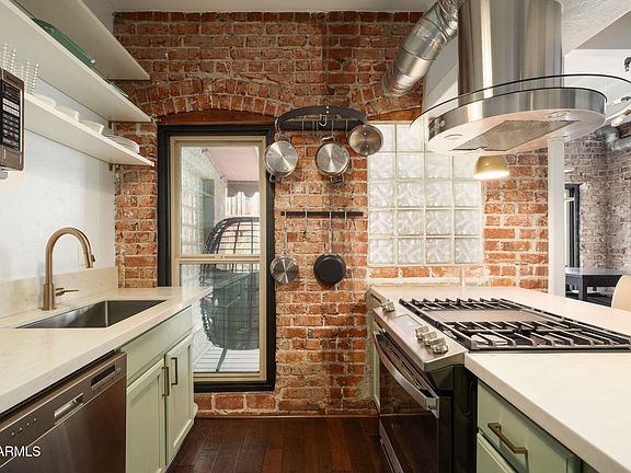 3rd image of 387 N 2ND Avenue #2E