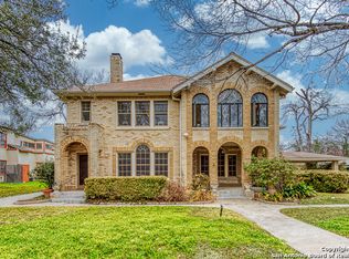 127 E Ridgewood Ct, San Antonio, TX 78212
