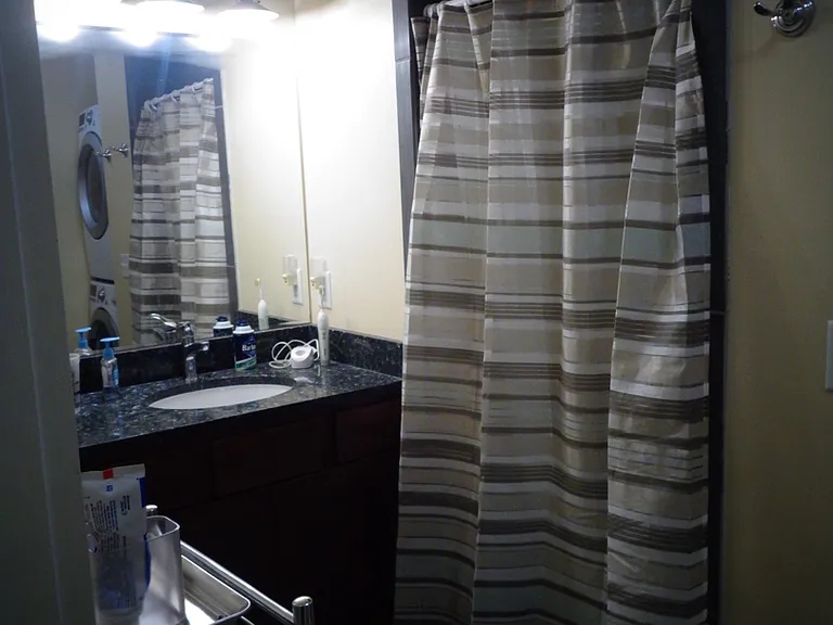 2200 Harriet — Photo 6