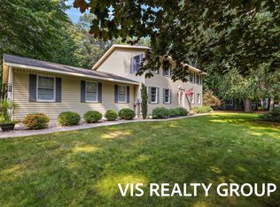 1558 Brookwood Dr, Muskegon, MI 49441