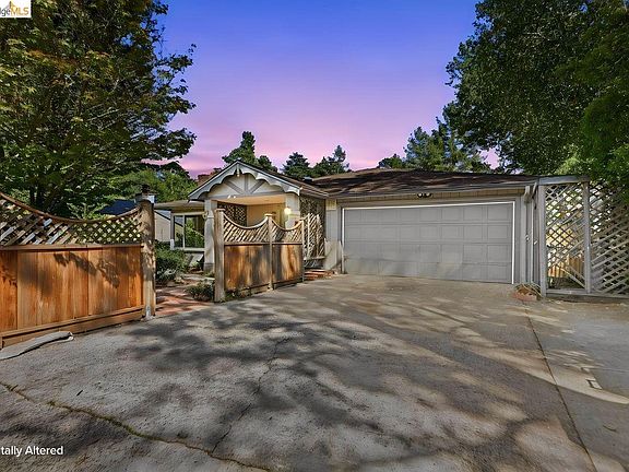 2nd image of 6480 Ascot Dr