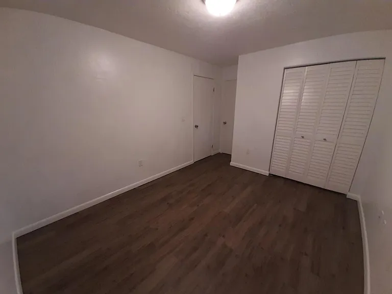 4031 Iola Dr — Photo 17