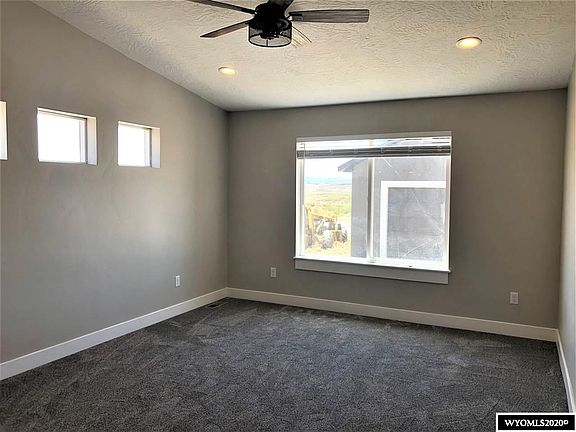 3rd image of 1604 Eagle Way