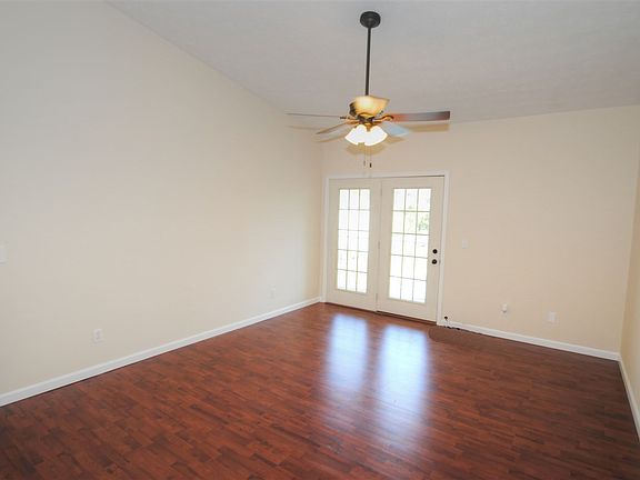 4th image of 10565 Michael Dr Unit 11