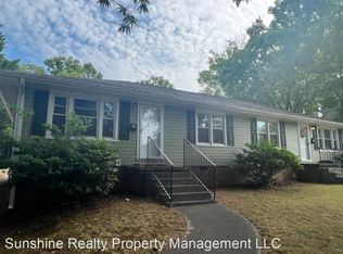 311 W Pine St, Graham, NC 27253
