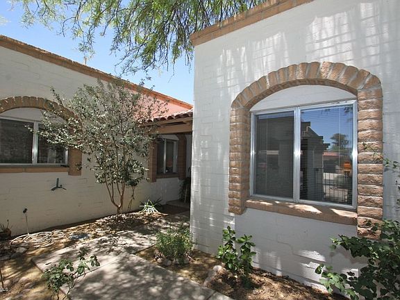 5th image of 4235 E La Cienega Dr