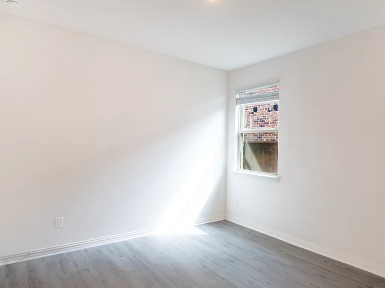 420 Kirkham Dr — Photo 13