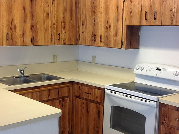 4th image of 10817 NW 45th St