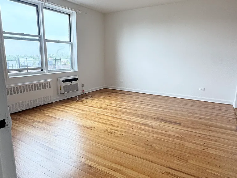 2900 Ocean Ave #6B — Photo 7