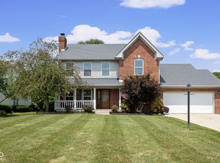 30 Sara Ct, Whiteland, IN 46184