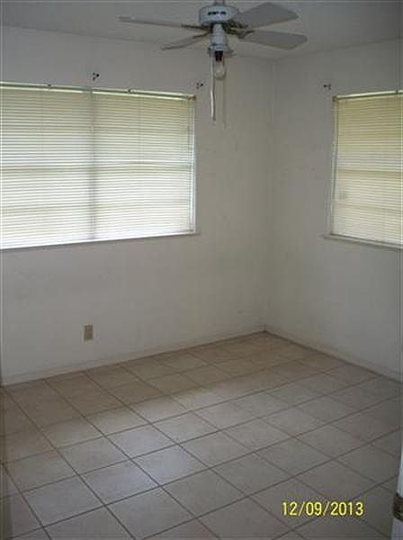 1st image of 221 Avenue H