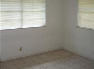 221 Avenue H, Brazoria, TX 77422