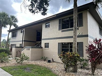 3rd image of 19505 Quesada Ave #1-201