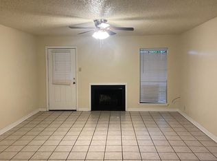 B 8271 BF, Baton Rouge, LA 70820