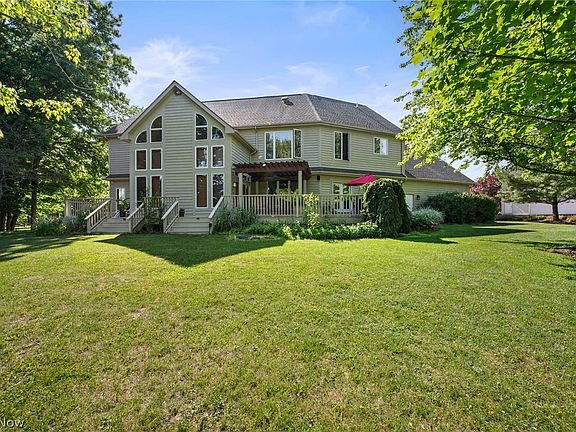 3rd image of 158 Boston Lake Dr