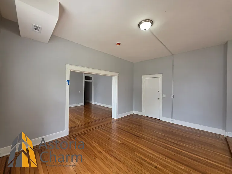 2206 Roslyn Ave #1 — Photo 22