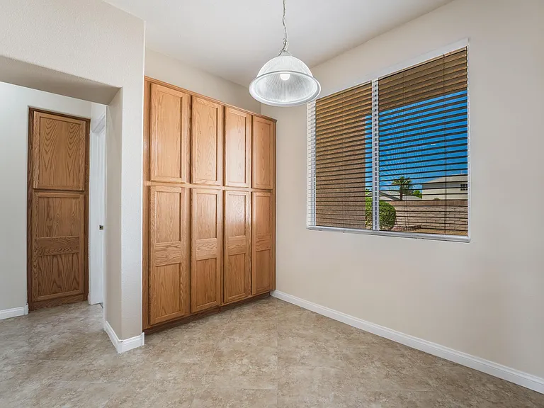 4828 Whisper Lake Ave — Photo 32