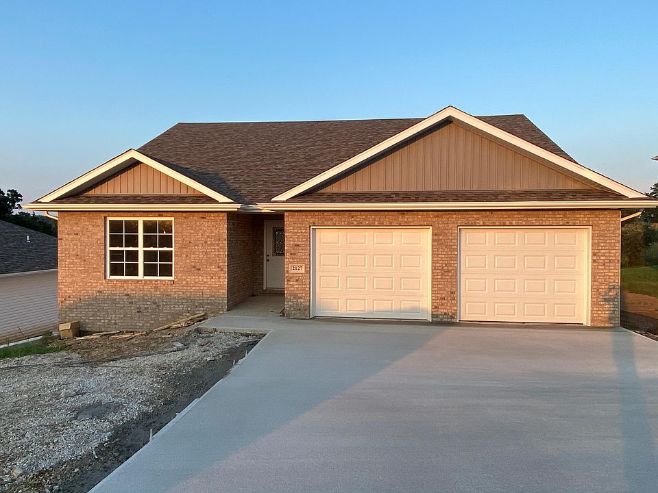 1st image of 2127 Hampshire Dr