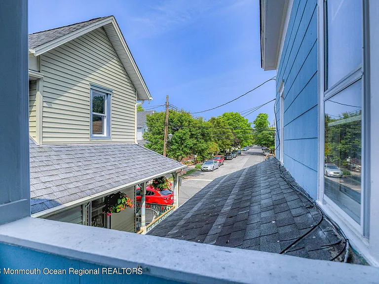 67 Delaware Ave — Photo 23