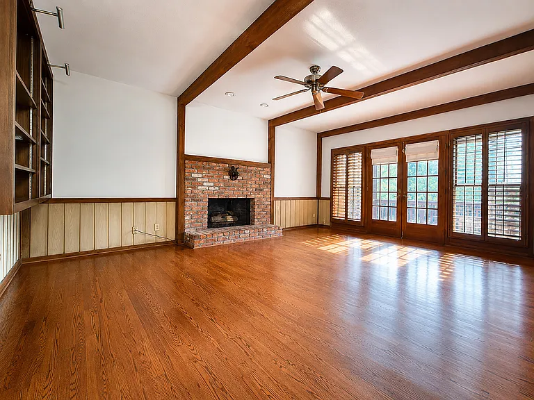 8710 Mount Rushmore Dr — Photo 10