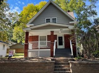 4534 Terrace St, Kansas City, MO 64111