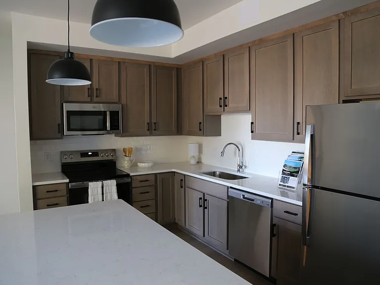 Boatworks Flats — Photo 3