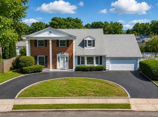 47 Rodney St, Port Jefferson Station, NY 11776