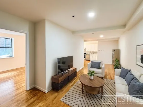 41 South Fifth Street image 4 of 6