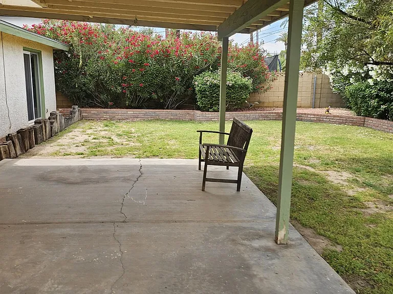4208 E Montecito Ave — Photo 16