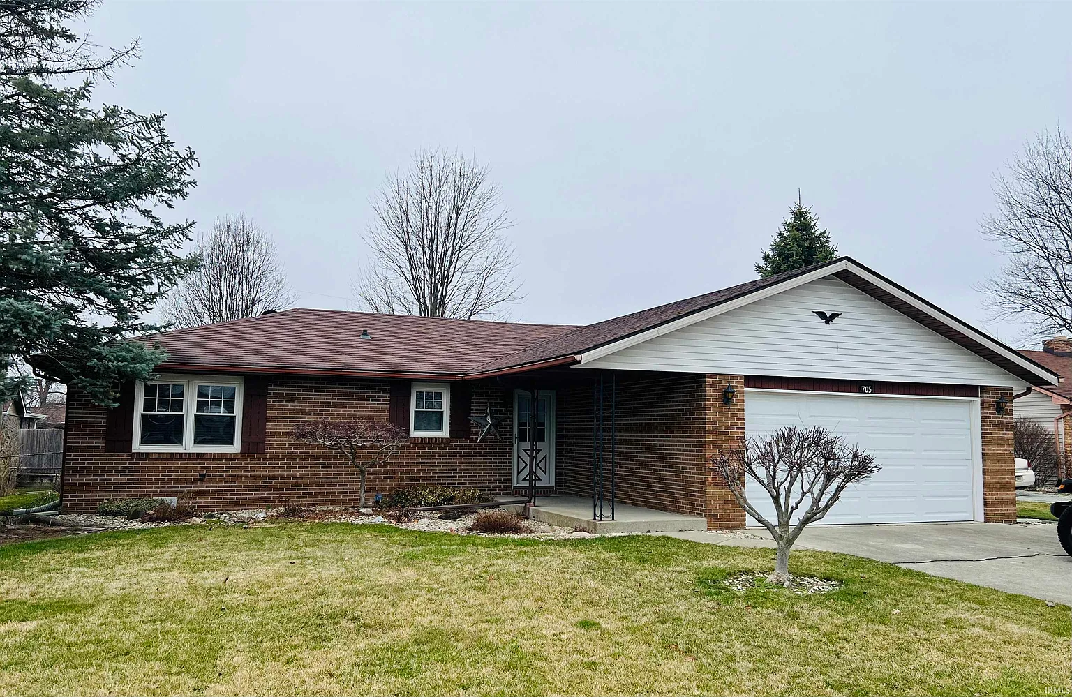 1705 E Cadillac Dr photo 1