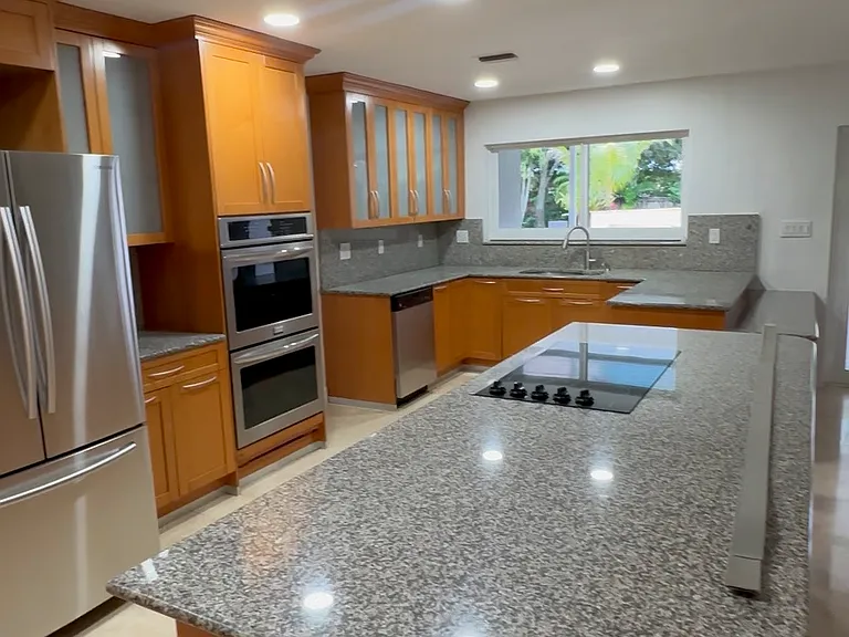 8825 SW 97th Ter — Photo 5