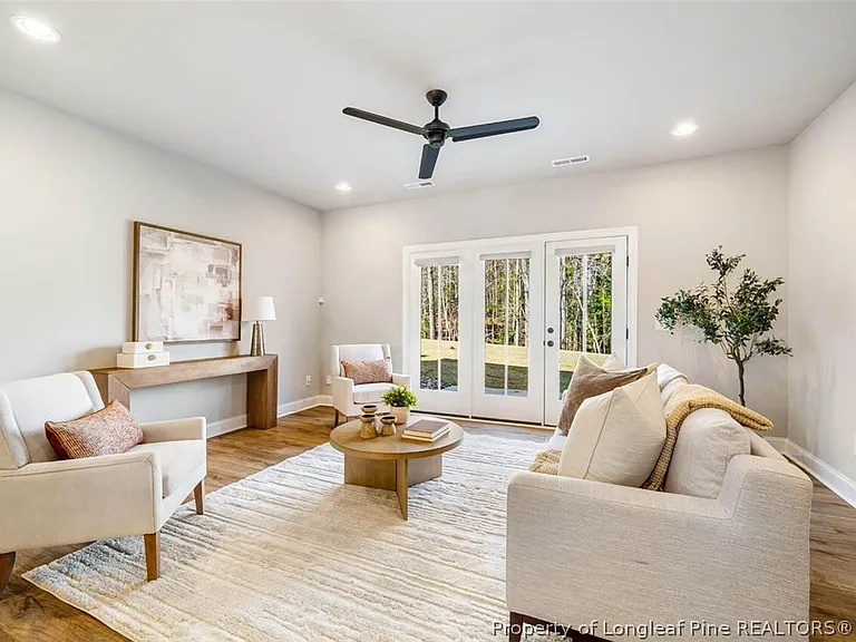 5709 Parker Pines Ct — Photo 14