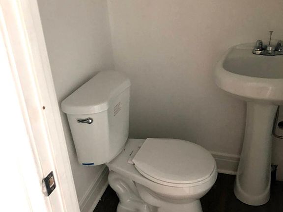 3rd image of 2049 N Bingham St #2R