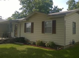 721 Shady Ln, Hurst, TX 76053