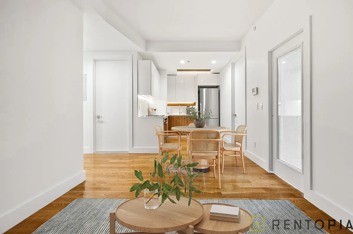 Building Photo - 810 Flushing Ave #2L