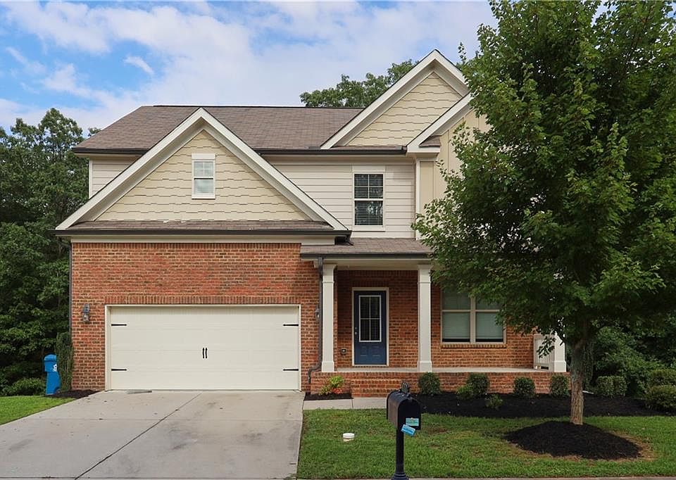 1st image of 777 Sand Ln