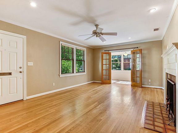 5th image of 1240 Miramar Ave