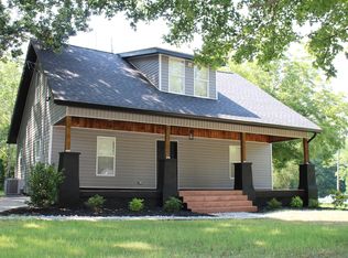 405 Sycamore St, Oxford, NC 27565