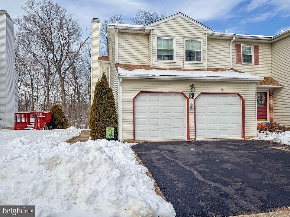 1st image of 217 Jonathan Dr