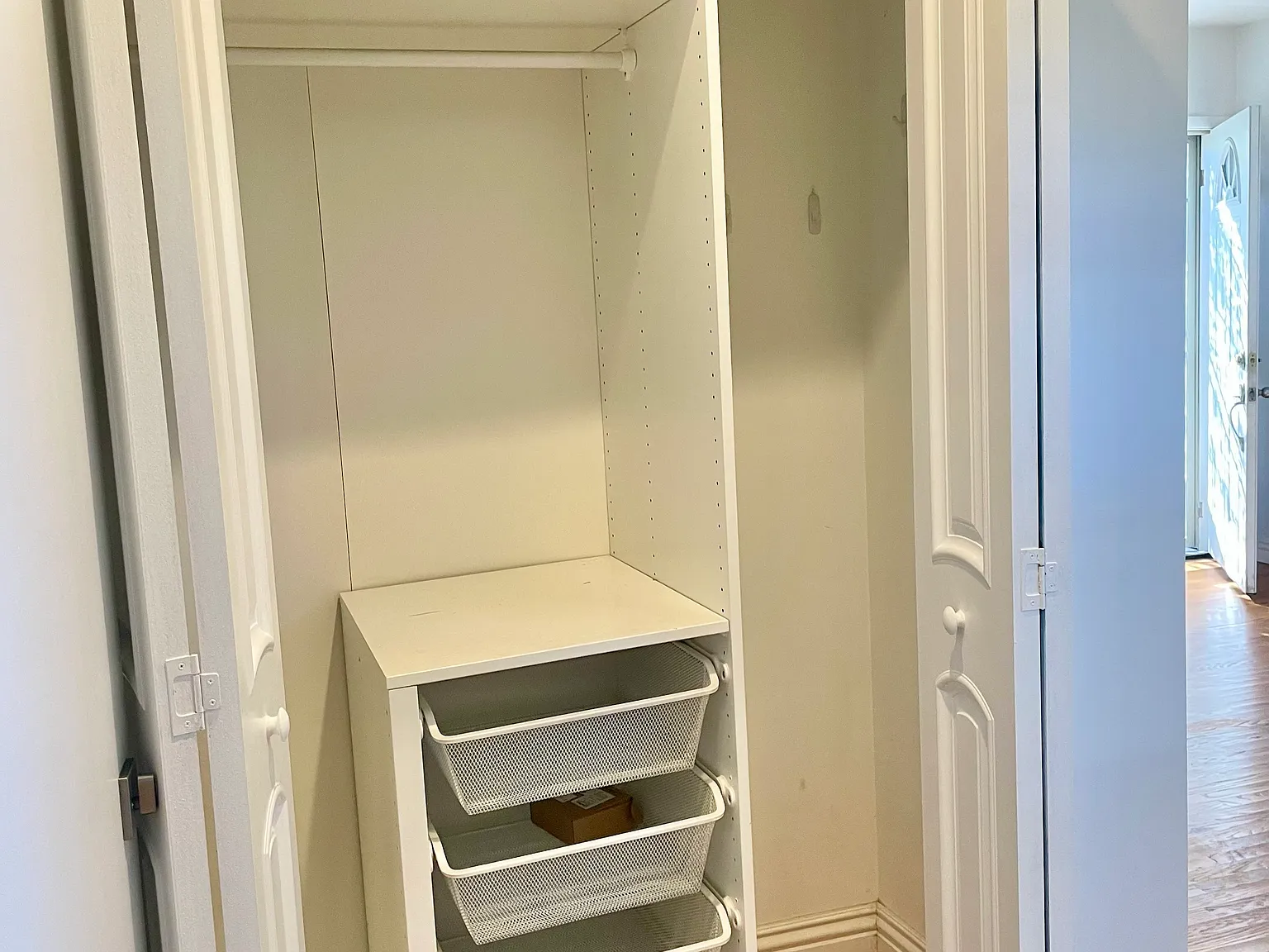 Studio, 240 sqft, $1,400 — Photo 3