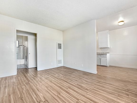2nd image of 8451 S Normandie Ave APT 2