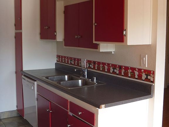 4th image of 1433 Thomas Ave APT 5