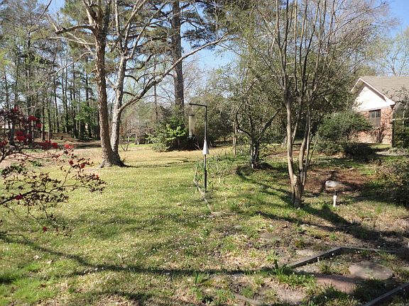 4th image of 12 Regency Ln